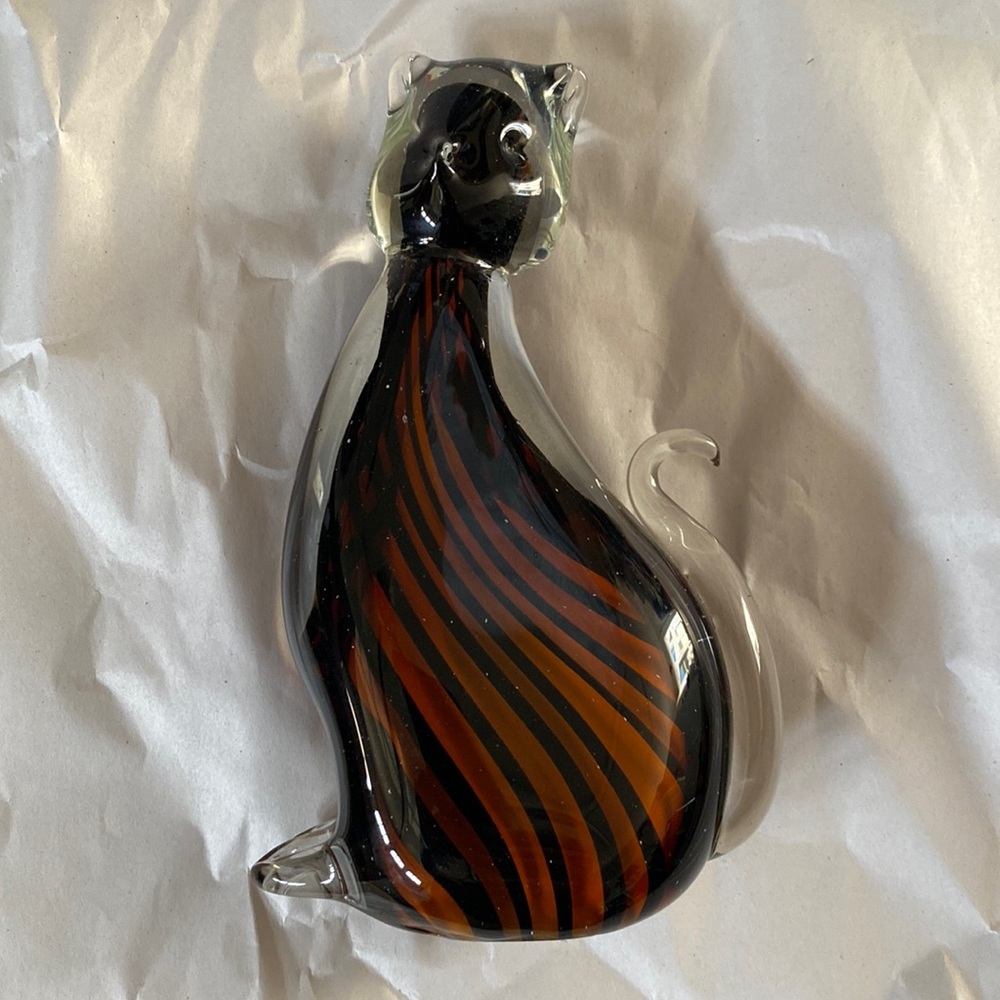 Large cat murano tiger stripe print 8”